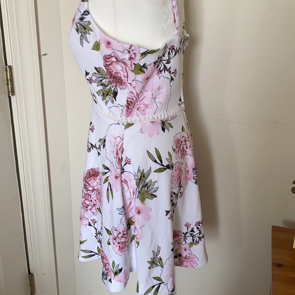Summer dress - Picture 5 of 7